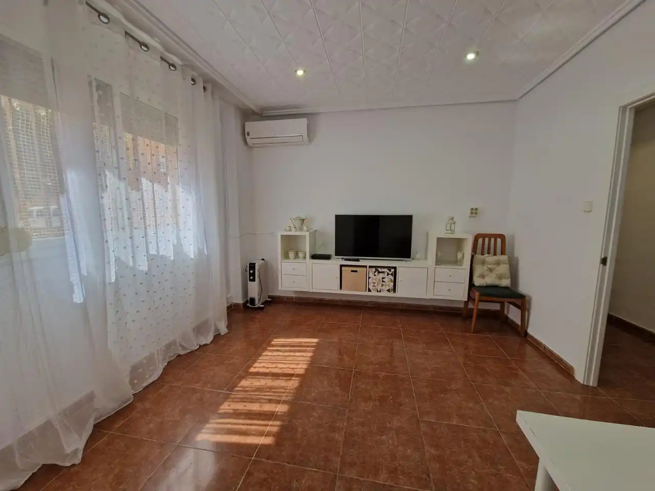 Sala de estar de Piso de alquiler en Moncada con Aire acondicionado, Calefacción y Amueblado