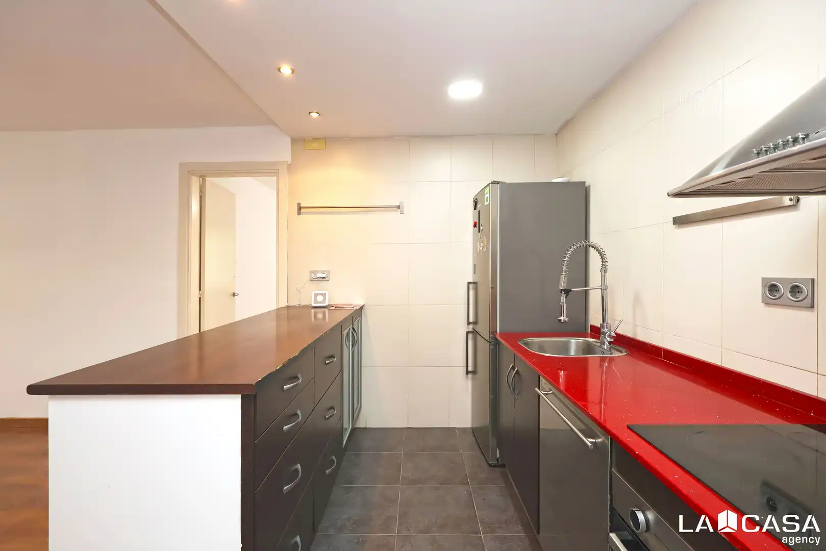 Cocina de Ático en venta en L'Hospitalet de Llobregat con Balcón