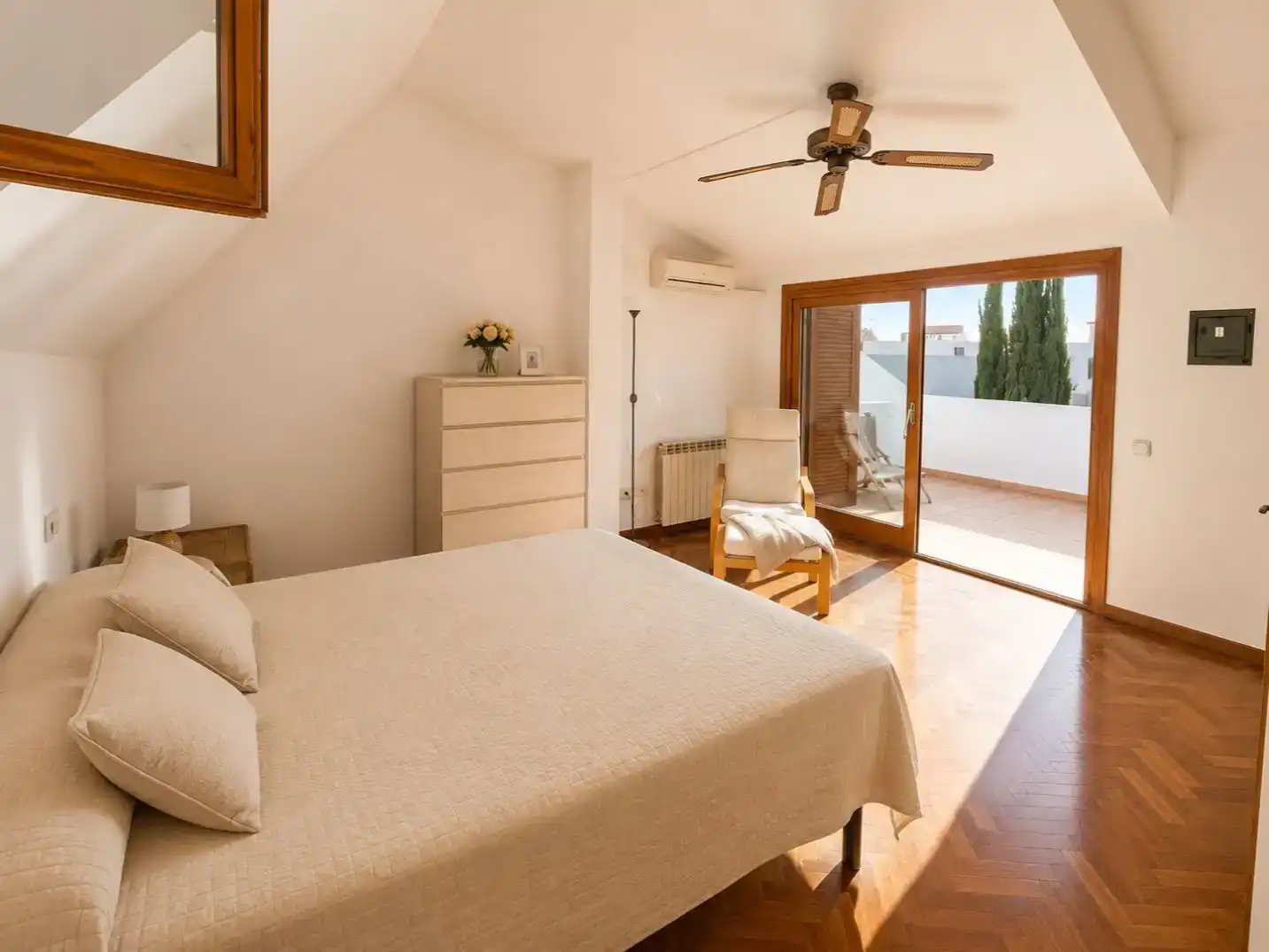Habitación de Casa adosada en venta en  Palma de Mallorca con Aire acondicionado, Terraza y Piscina
