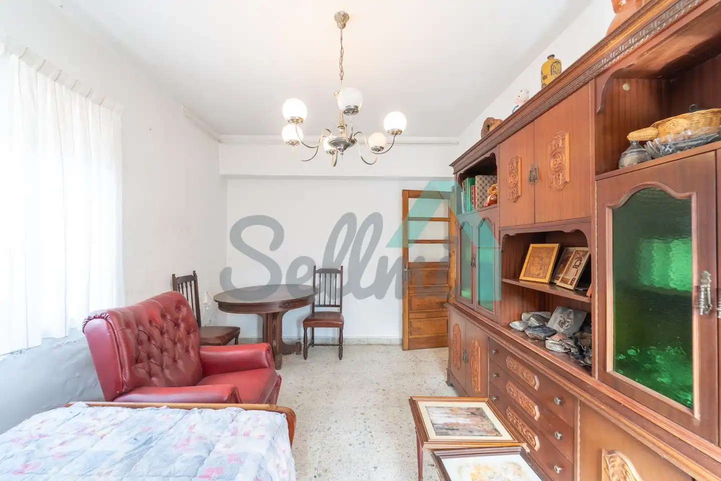 Sala d'estar de Casa adosada en venda en Cangas del Narcea amb Calefacció, Jardí privat i Terrassa