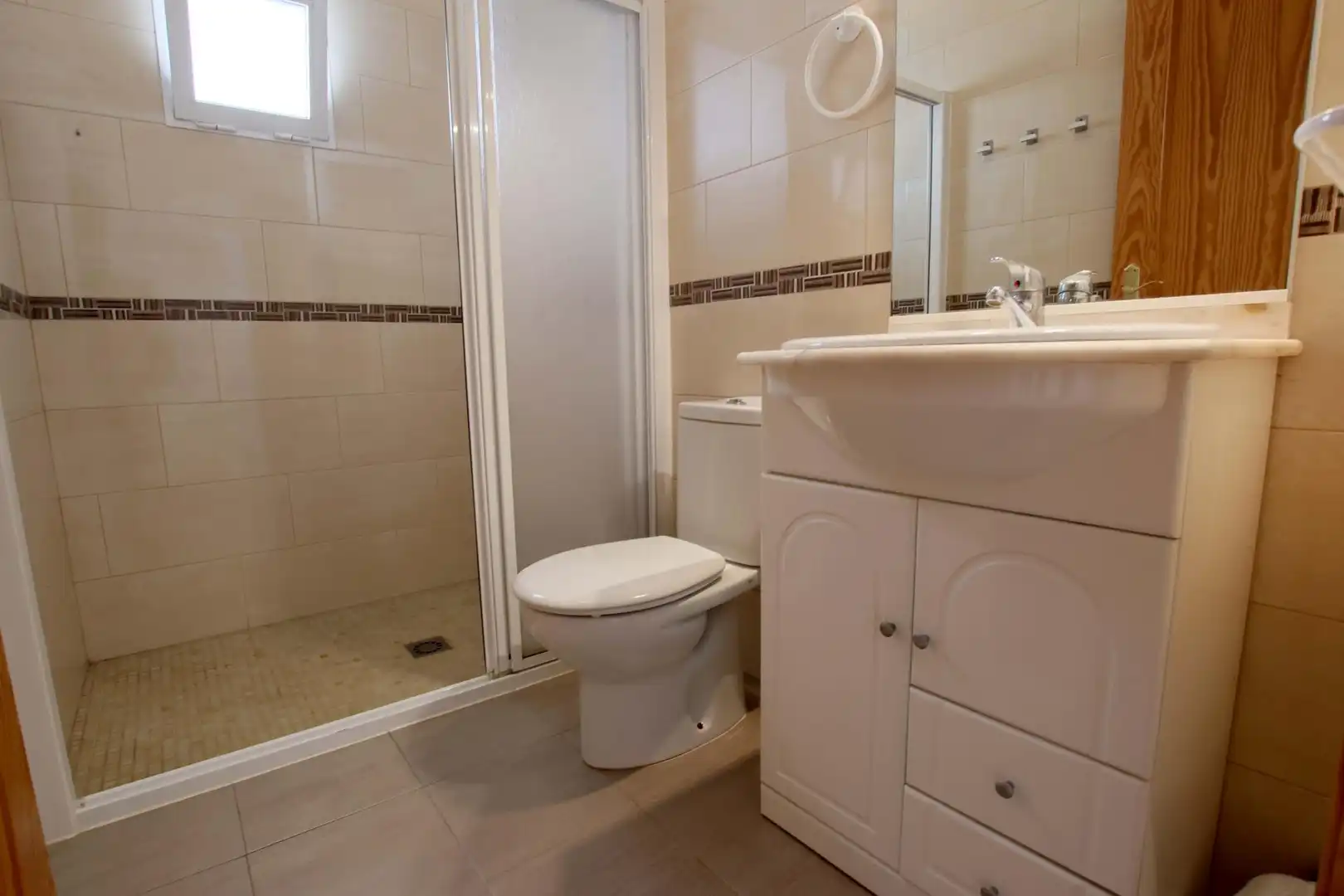 Baño de Casa o chalet en venta en Valdelacalzada, Badajoz