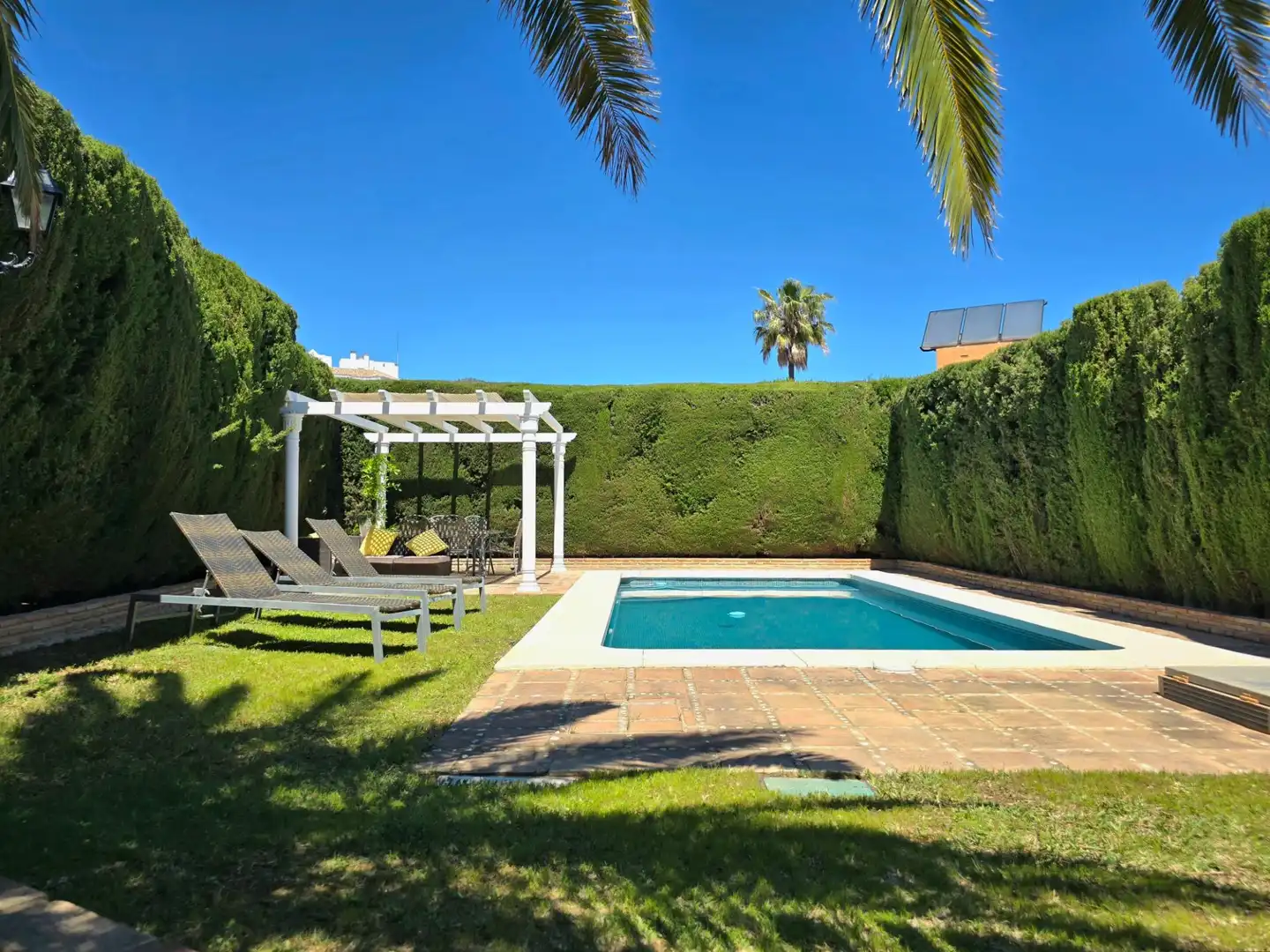 Swimming pool of Houses for sale in Benalmádena  with Air Conditioner, Heating and Private garden