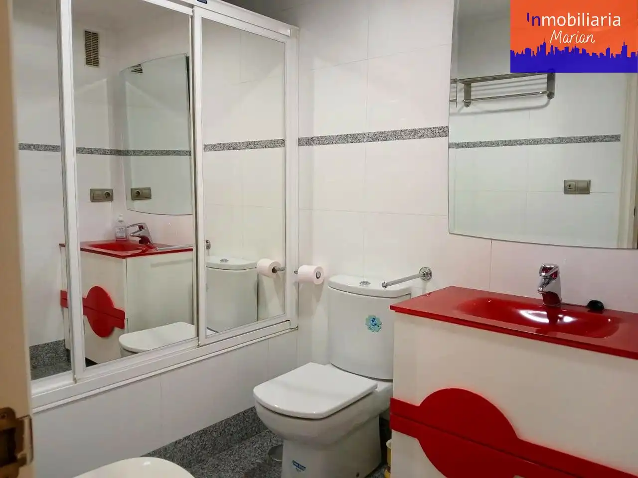 Bathroom of Flat for sale in Aranda de Duero  with Terrace and Storage room
