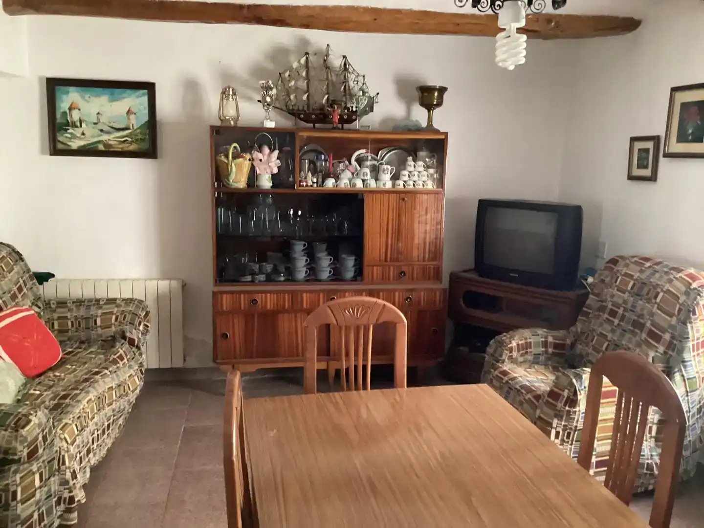 Sala d'estar de Casa o xalet en venda en Alfambra amb Balcó