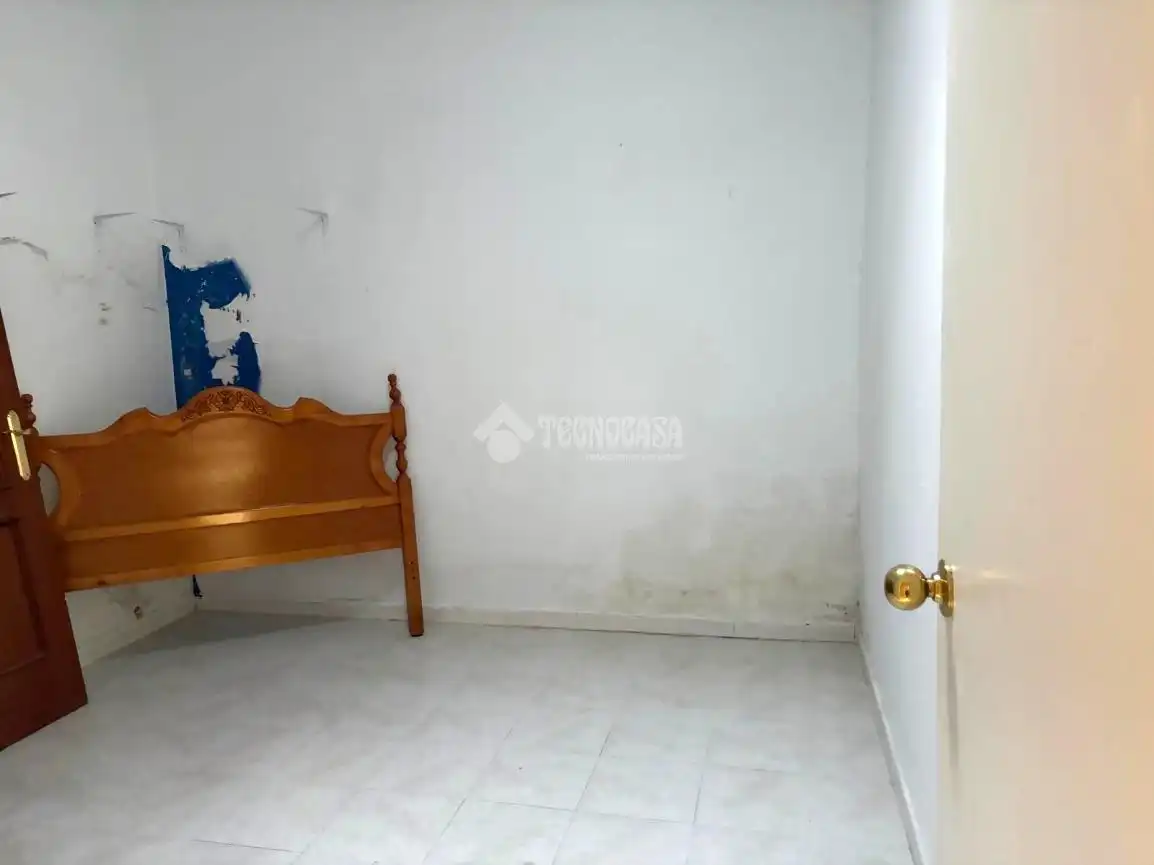 Habitación de Casa adosada en venta en Sevilla con Aire acondicionado y Terraza