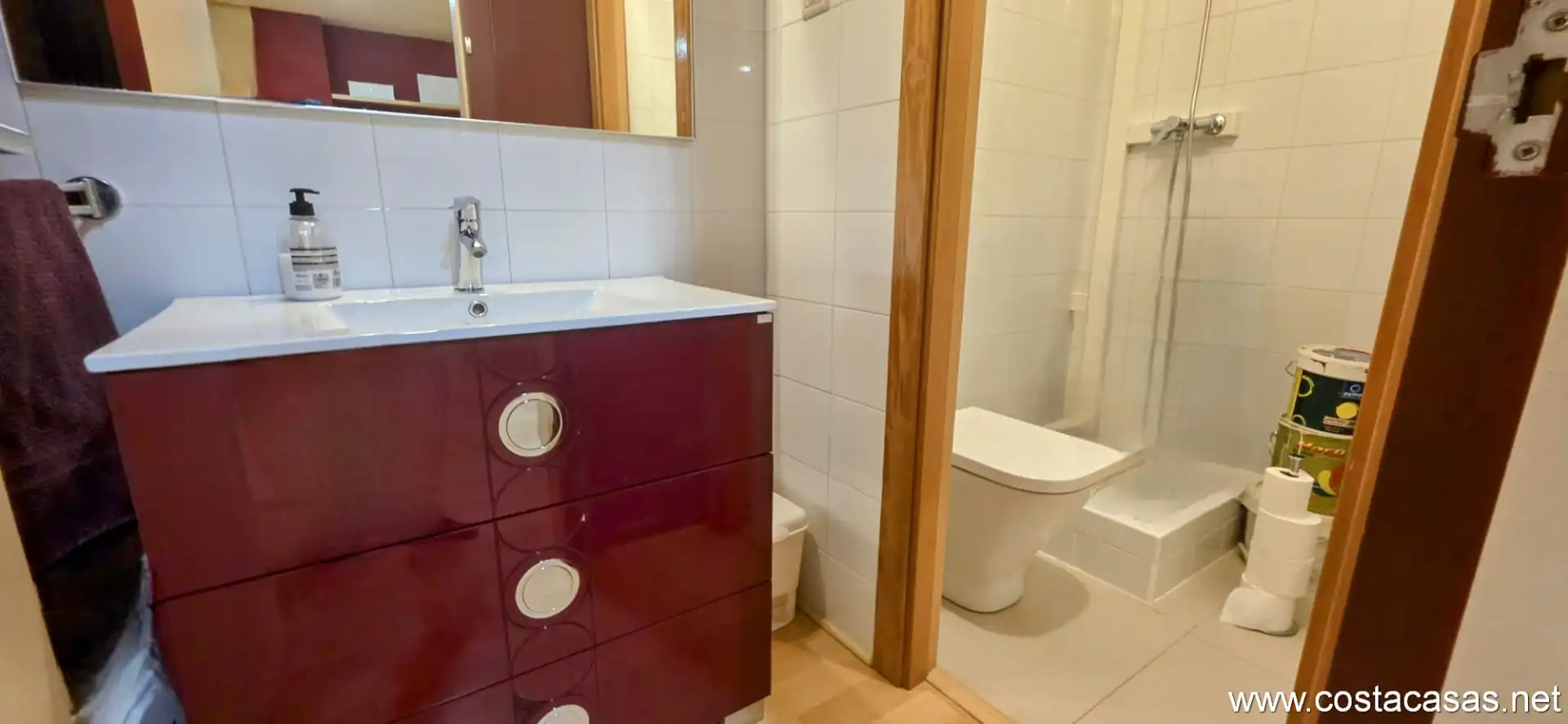 Baño de Oficina de alquiler en Castelldefels con Aire acondicionado, Calefacción y Amueblado