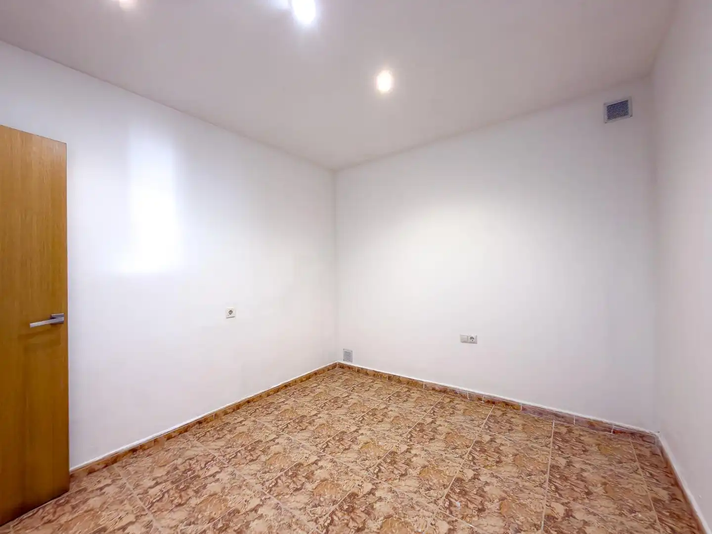 Bajo en venta en Calle del Concili Egarenc, imagen 24