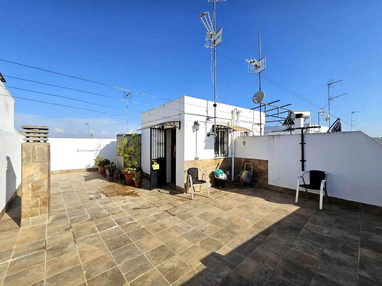 Terrassa de Casa adosada en venda en Alcalá de Guadaira amb Traster