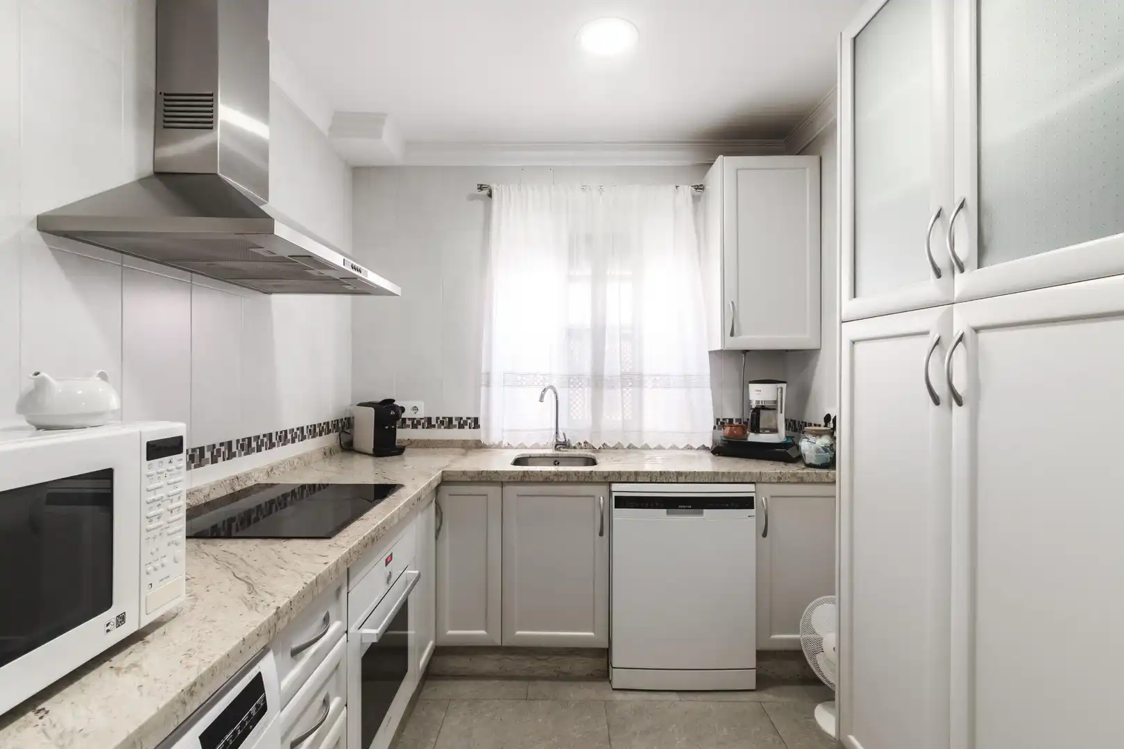 Cocina de Planta baja en venta en Jerez de la Frontera con Aire acondicionado y Jardín privado