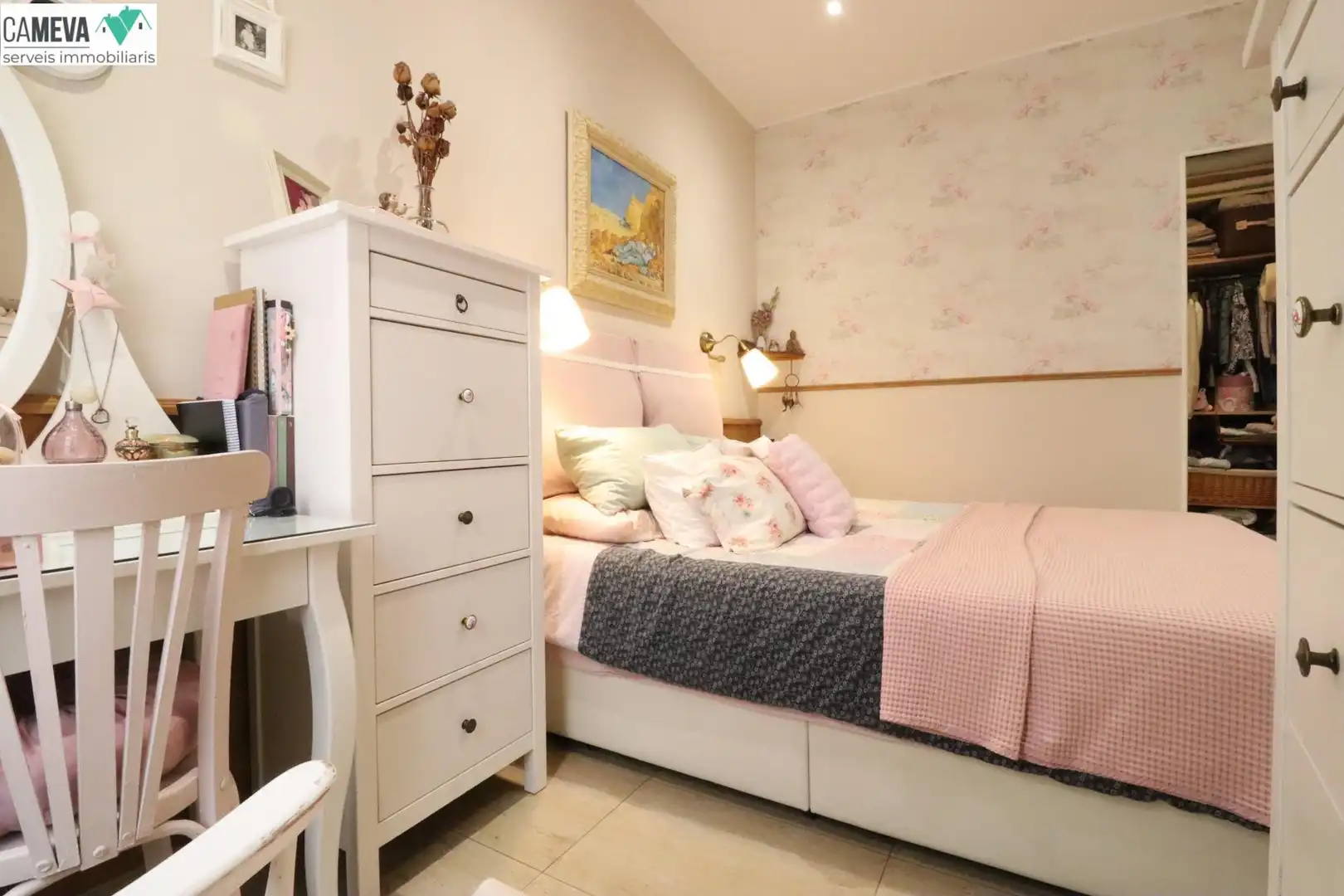 Schlafzimmer von Erdgeschoss zum Verkauf in Badalona mit Klimaanlage, Heizung und Terrasse
