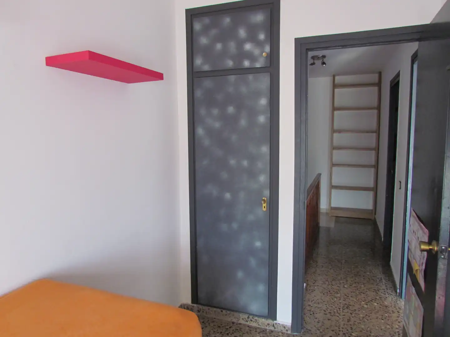 Dormitori de Edifici en venda en Subirats amb Alarma