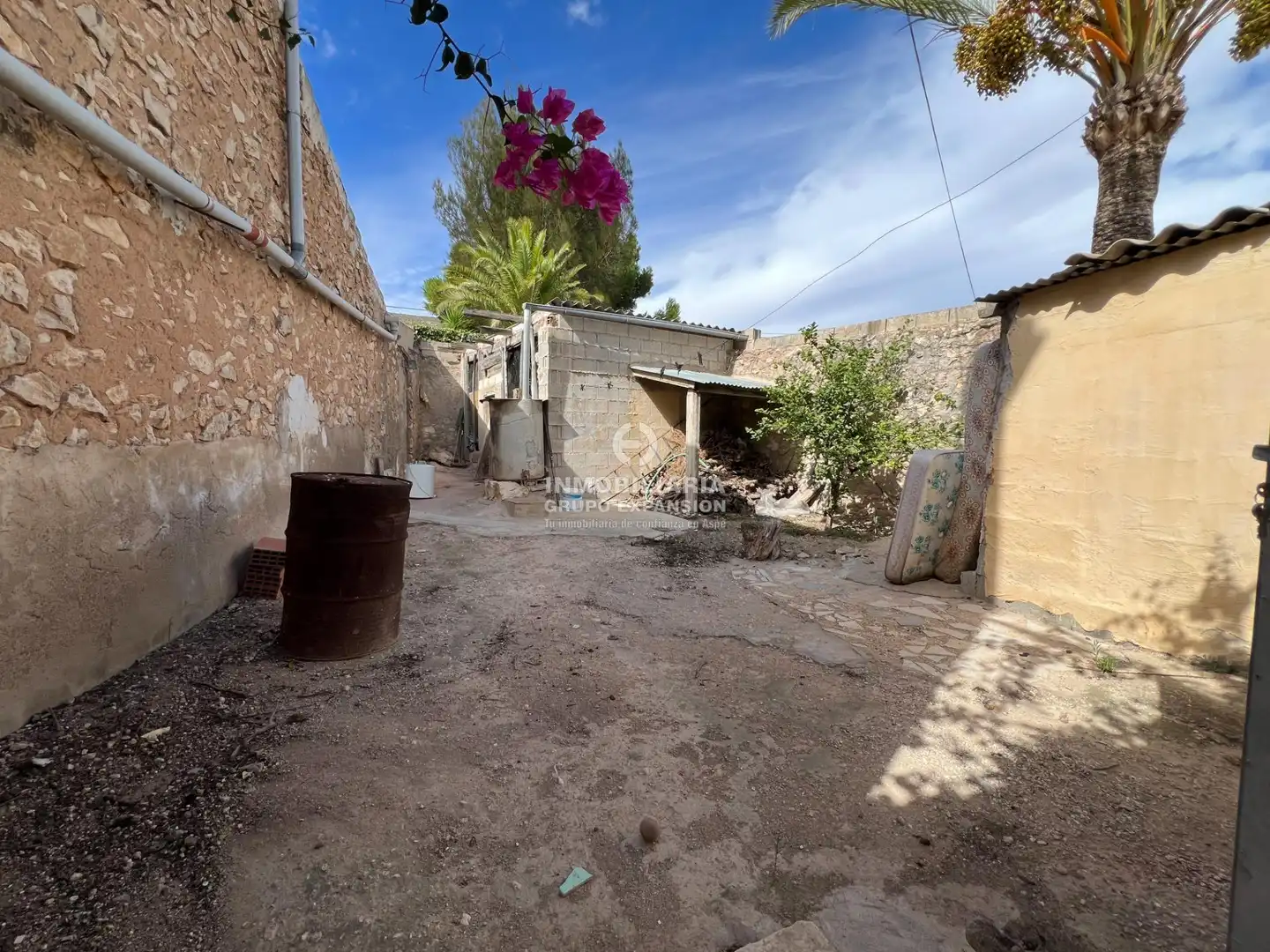 Houses for sale in La Romana  with Air Conditioner, Heating and Private garden