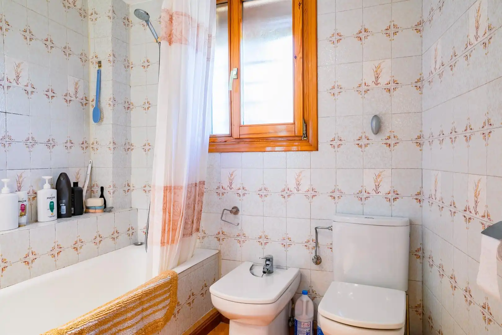 Bany de Casa o xalet en venda en Castiello de Jaca amb Calefacció i Terrassa