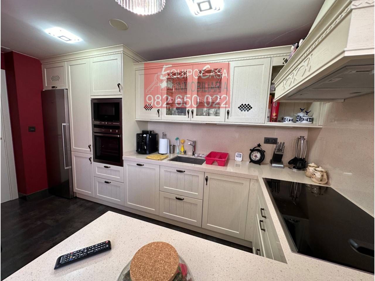 Kitchen of Duplex for sale in Lugo Capital  with Air Conditioner, Private garden and Terrace