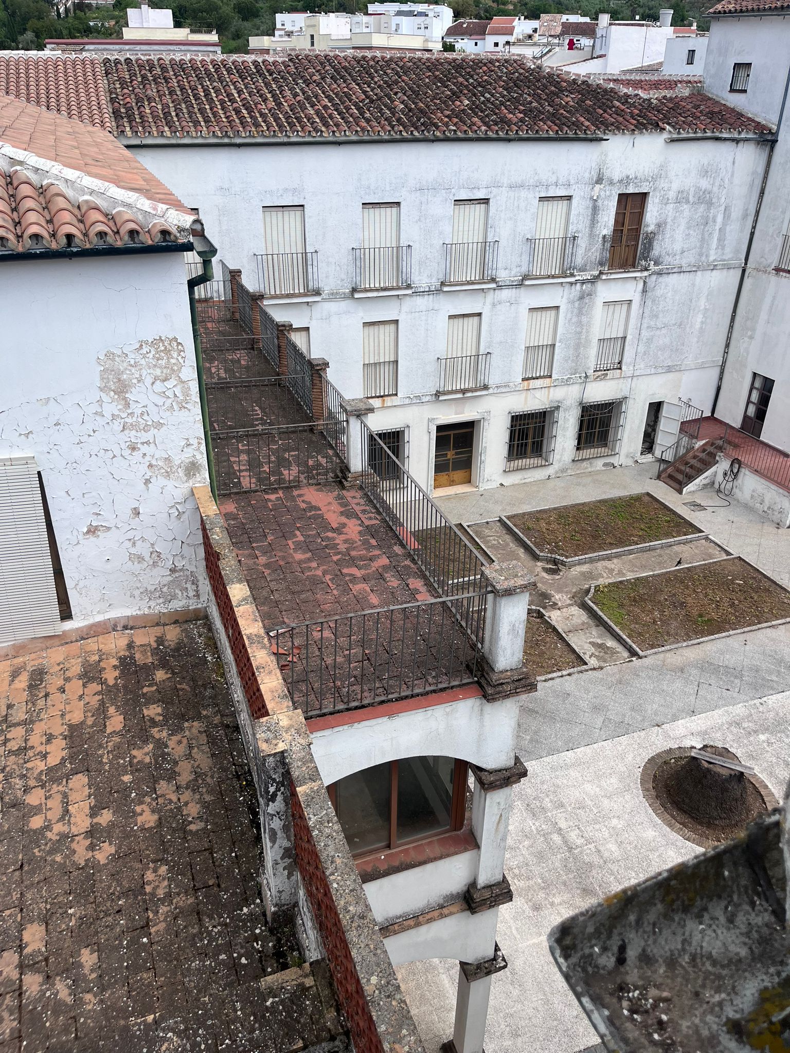 Exterior view of Building for sale in Constantina