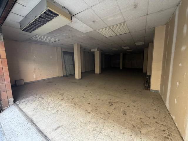 Local comercial en Alquiler en La Llagosta