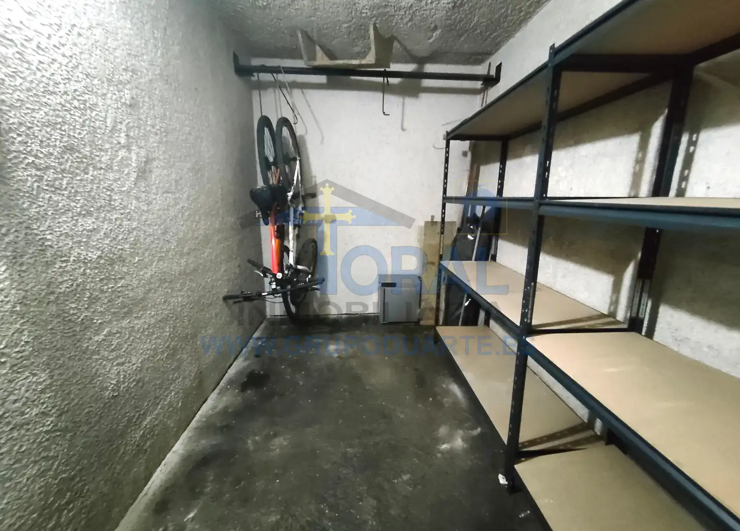 Storage room for sale in Siero