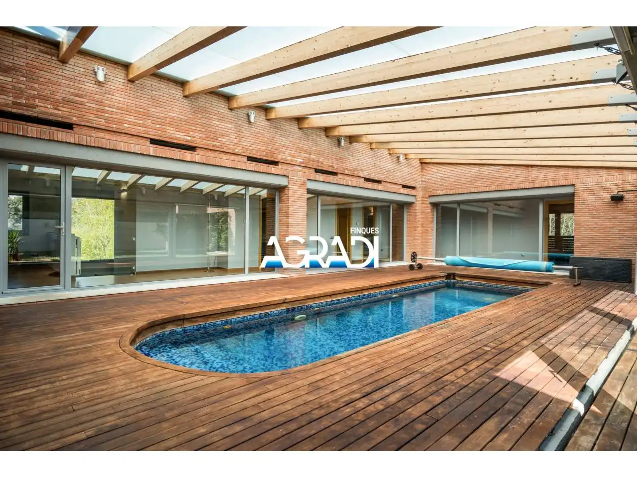Swimming pool of Houses for sale in Les Franqueses del Vallès  with Air Conditioner, Heating and Private garden