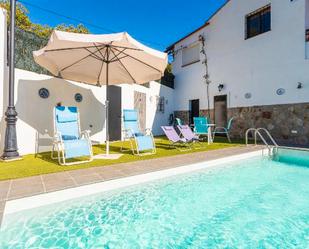 Piscina de Finca rústica en venda en Torrox amb Aire condicionat, Calefacció i Jardí privat