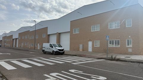 Foto 2 von Fabrikhallen zur Miete in Calle Ventalomar, Santa María de Benquerencia, Toledo Capital