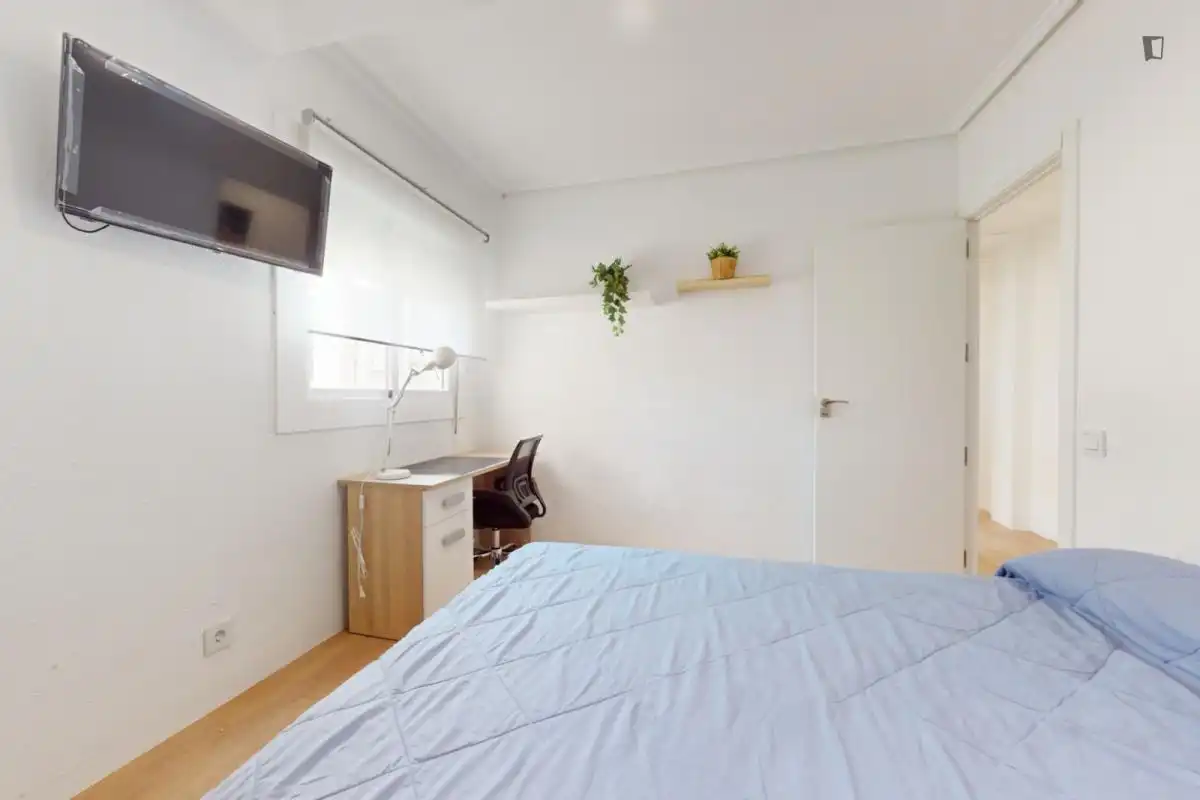 Room in Hospital - Plaza del Real