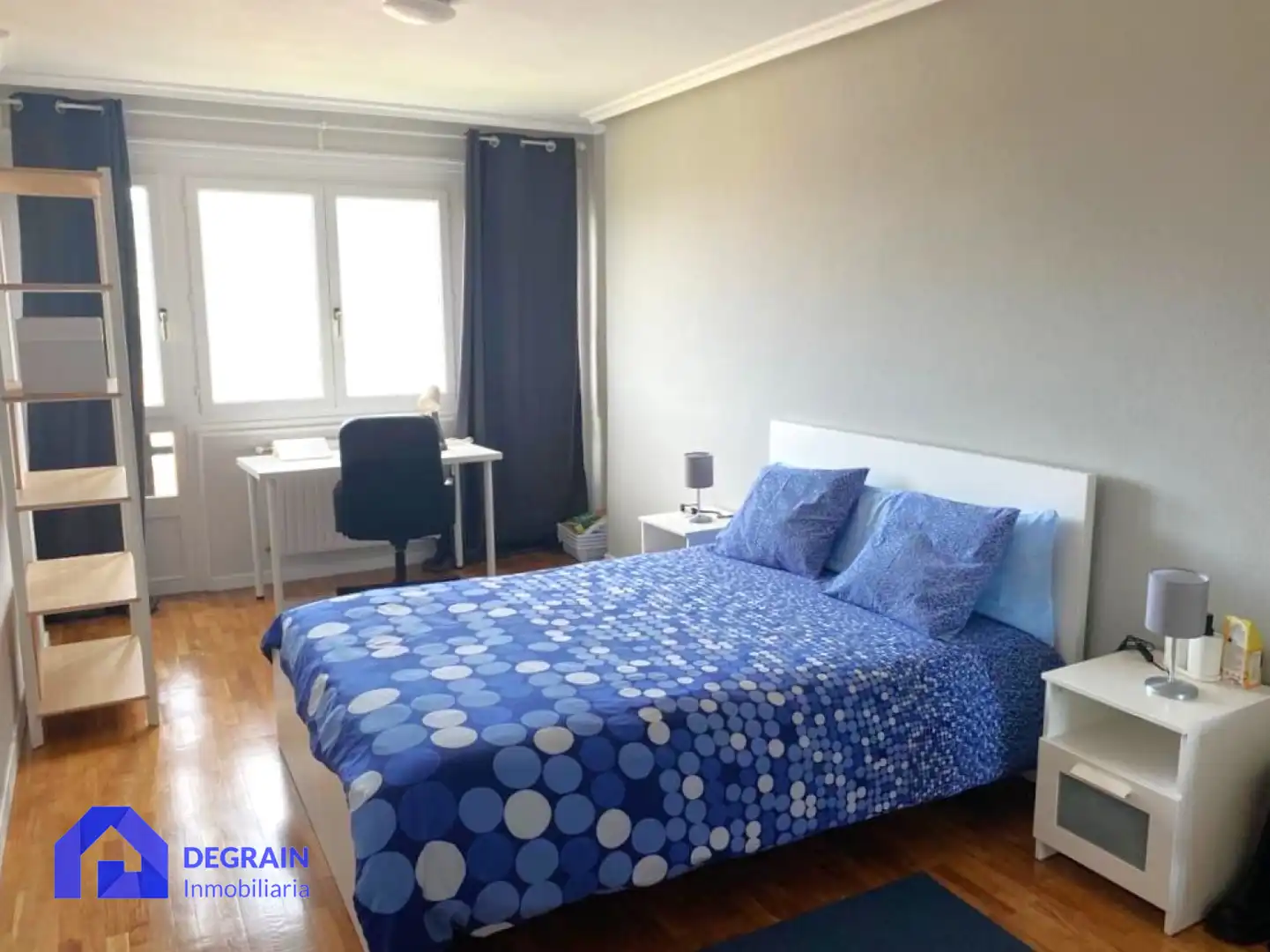 Bedroom of Attic for rent in Oviedo   with Heating, Private garden and Terrace