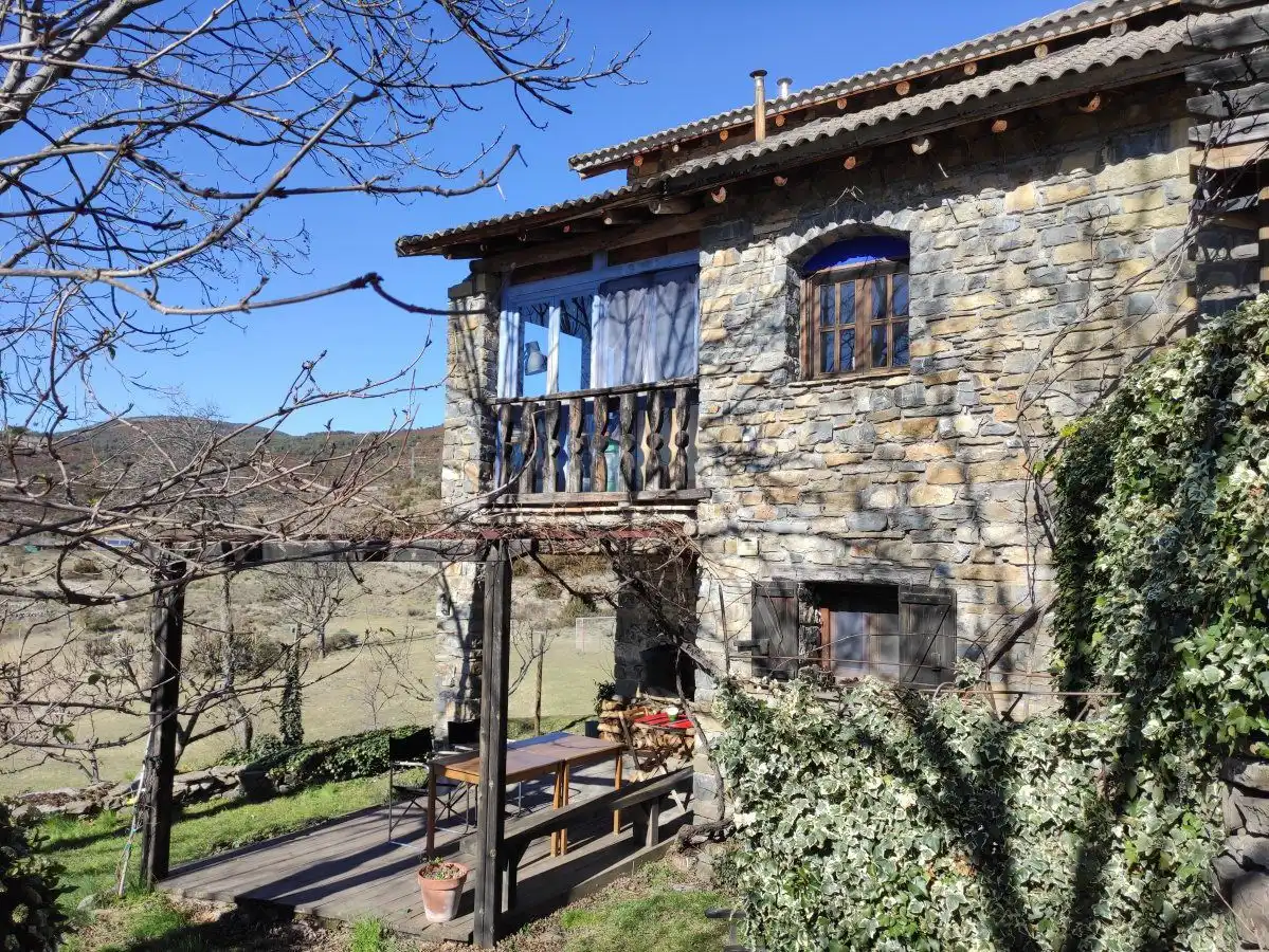 Vista exterior de Casa o xalet en venda en Fanlo amb Calefacció, Jardí privat i Terrassa