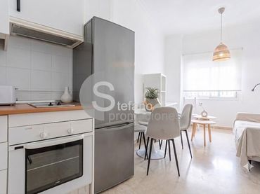 Bajo con ascensor en venta en Calle Martínez de la Rosa