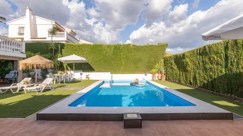 CHALET CON PISCINA Y JARDÍN A SOLO 10 MINUTOS DE GRANADA, imagen 2