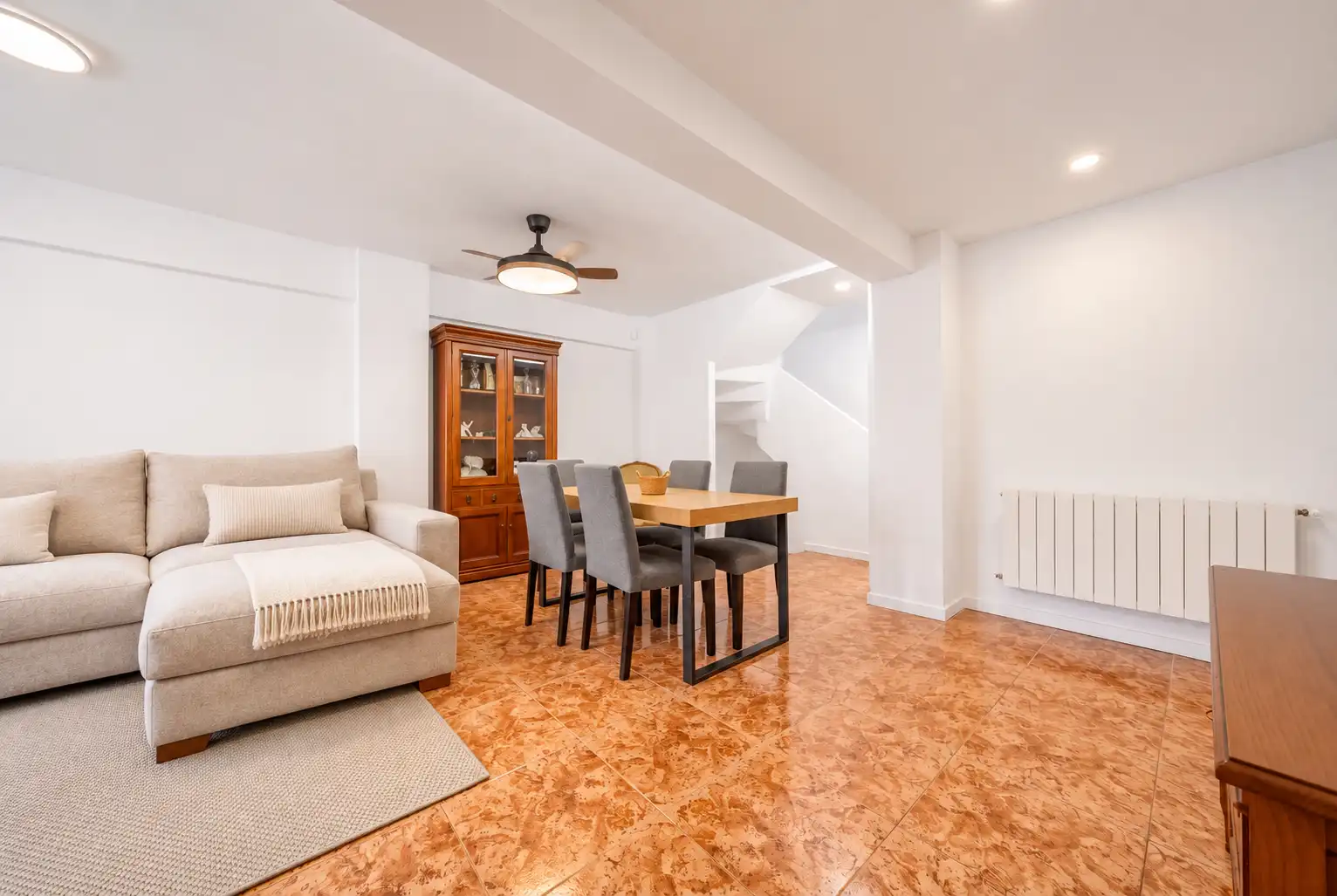 Piso con ascensor en venta en Calle Marcelino Castillo, imagen 4