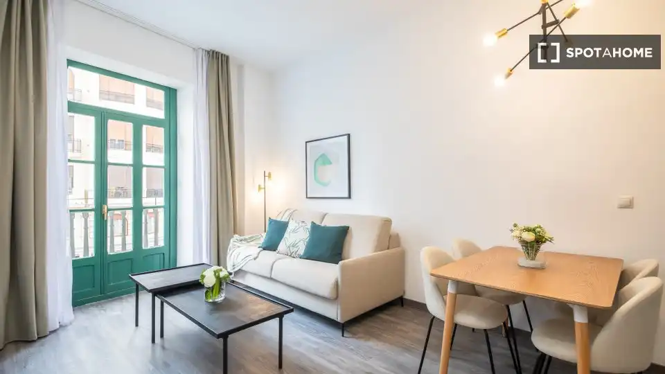 Flat for rent in El Mercat