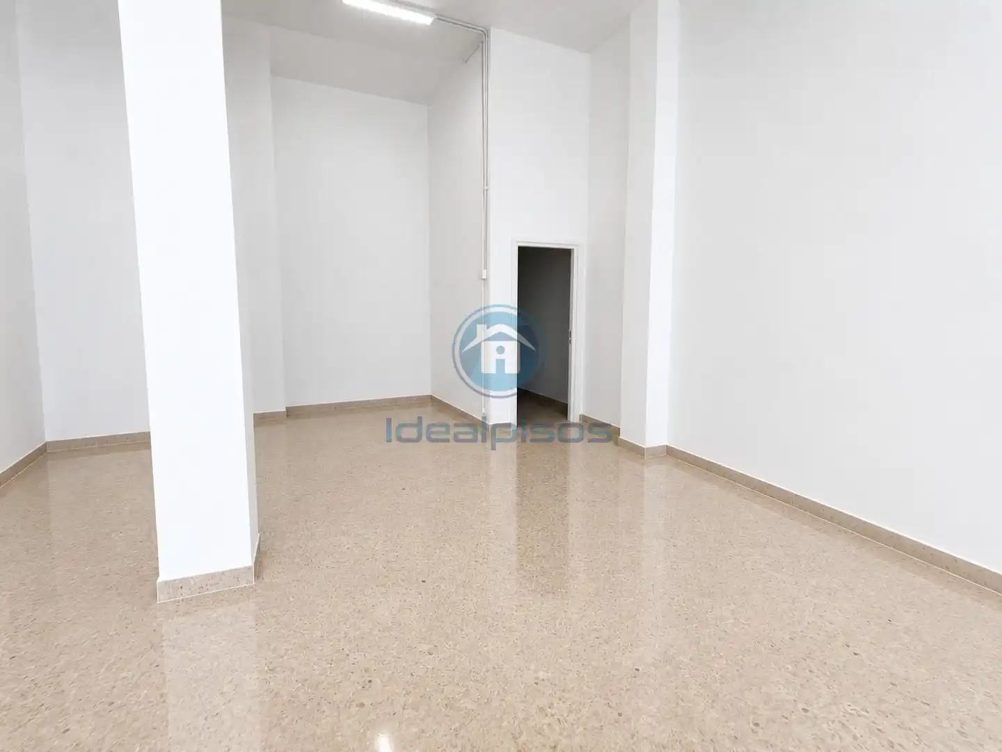 Local en venta en Alicante / Alacant