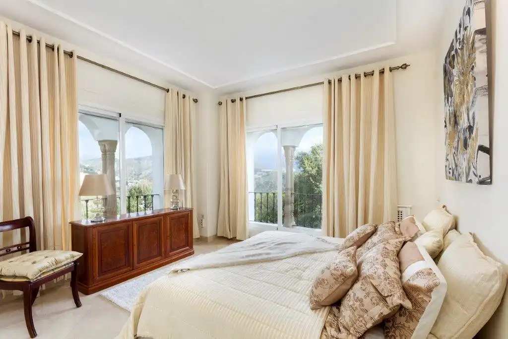 Habitación de Casa o chalet en venta en Benahavís con Aire acondicionado, Calefacción y Terraza