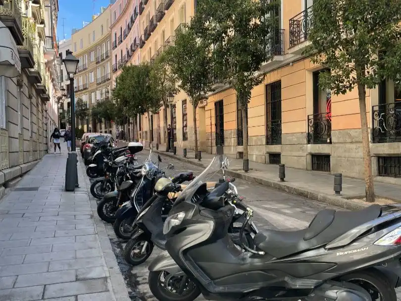 Außenansicht von Wohnung zur Miete in  Madrid Capital
