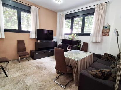 Sala d'estar de Pis en venda en  Córdoba Capital amb Aire condicionat, Calefacció i Parquet