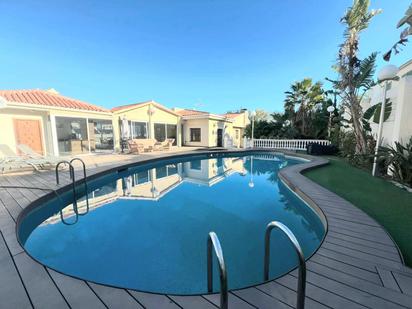 Swimming pool of House or chalet for sale in Alicante / Alacant  with Air Conditioner, Private garden and Terrace