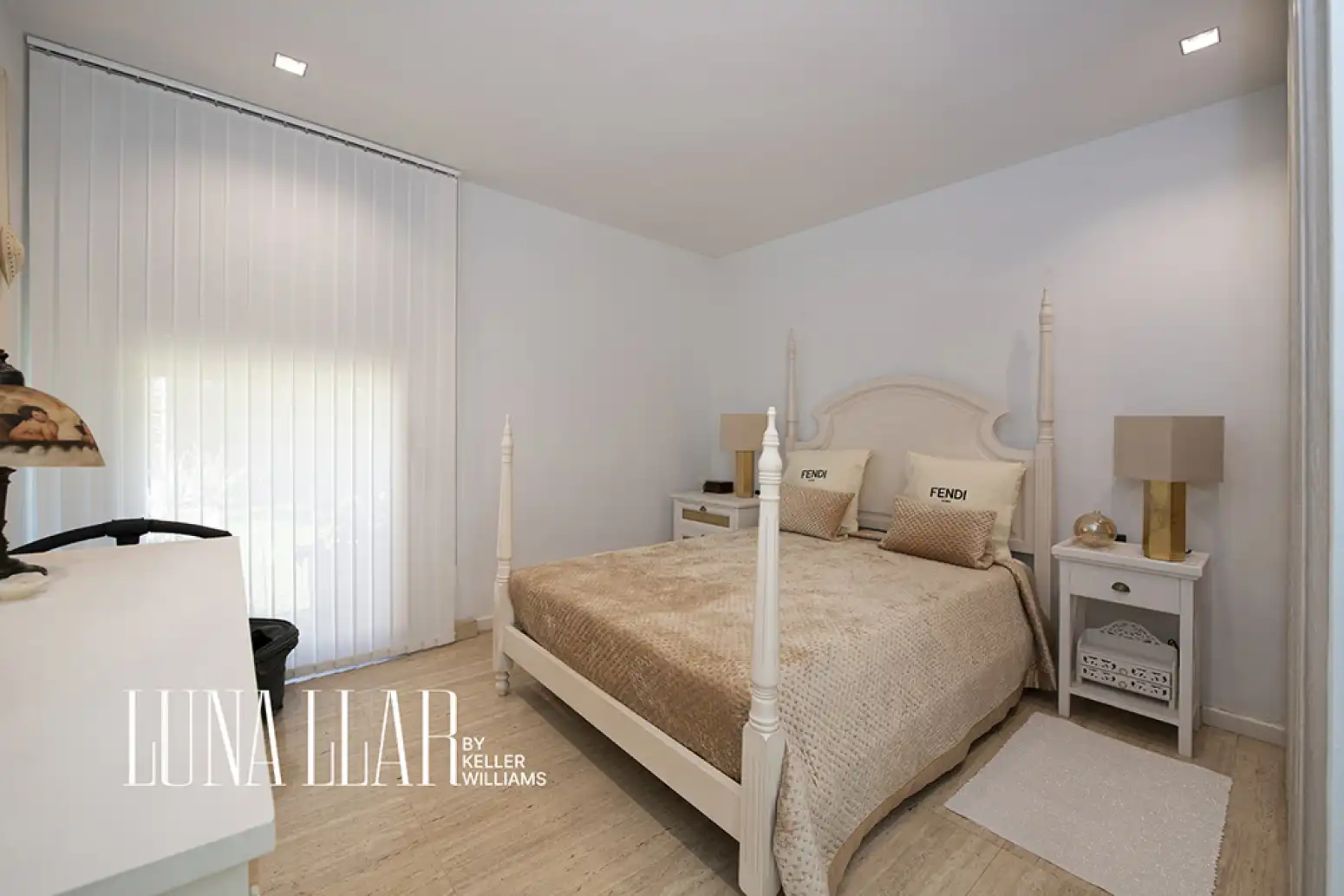 Bedroom of Houses for sale in Castelldefels  with Swimming Pool