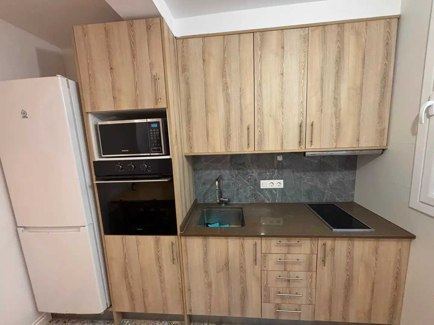 Cocina de Piso en venta en Barcelona con Balcón