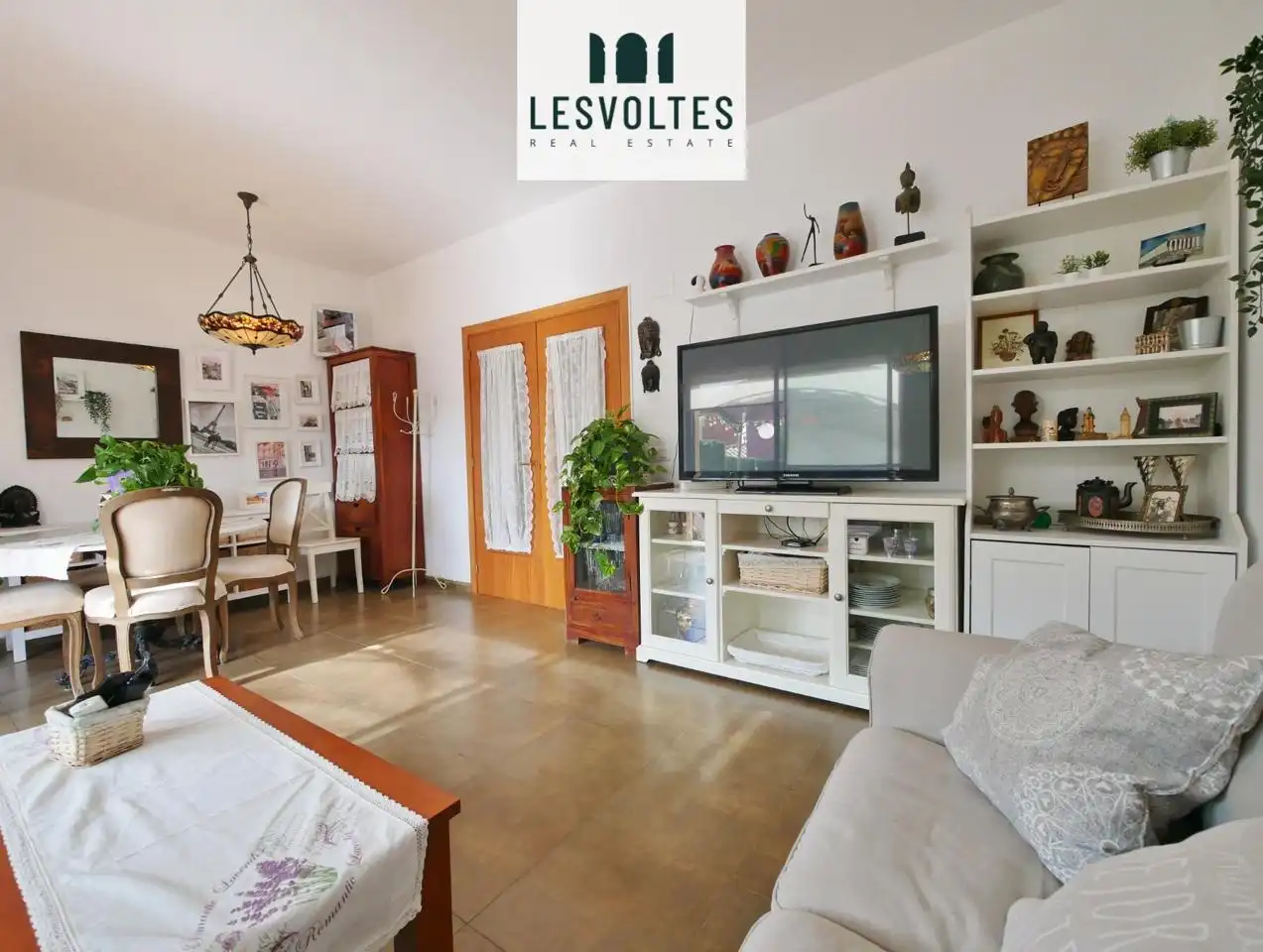Sala d'estar de Casa adosada en venda en Vall-llobrega amb Calefacció, Jardí privat i Terrassa