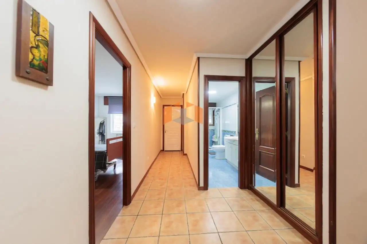 Houses for sale in Vigo   with Heating, Private garden and Parquet flooring