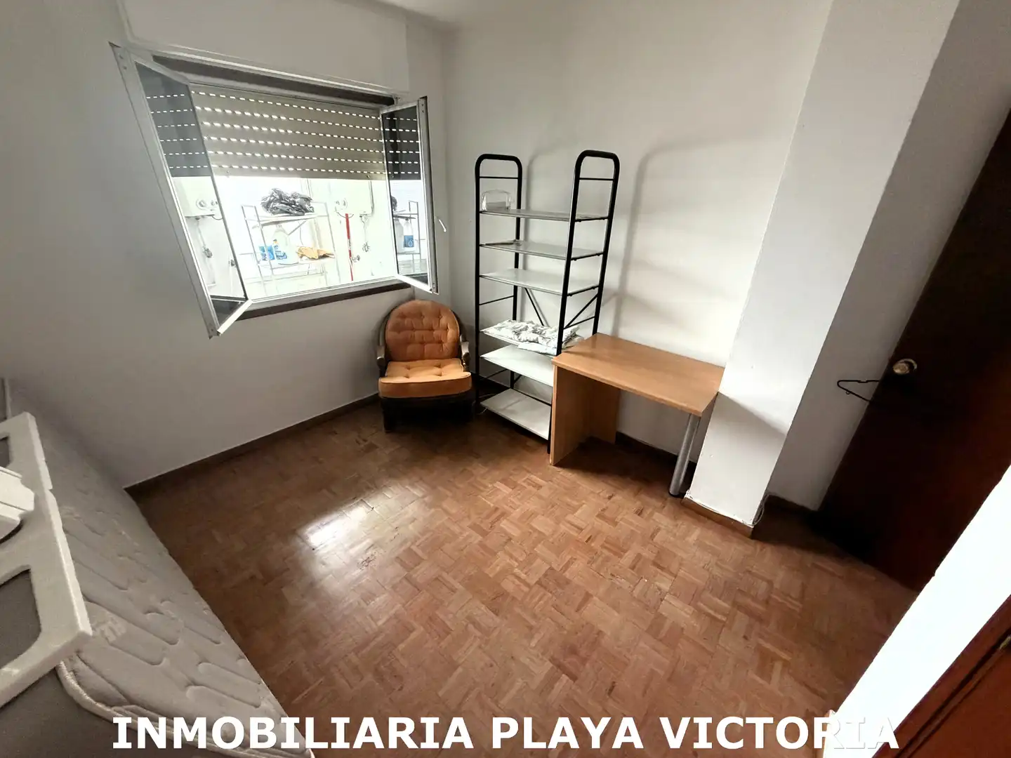 Dormitori de Pis en venda en Cádiz amb Parquet i Terrassa