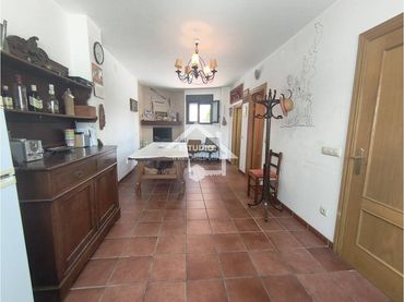 House for sale in Carretera Entrena