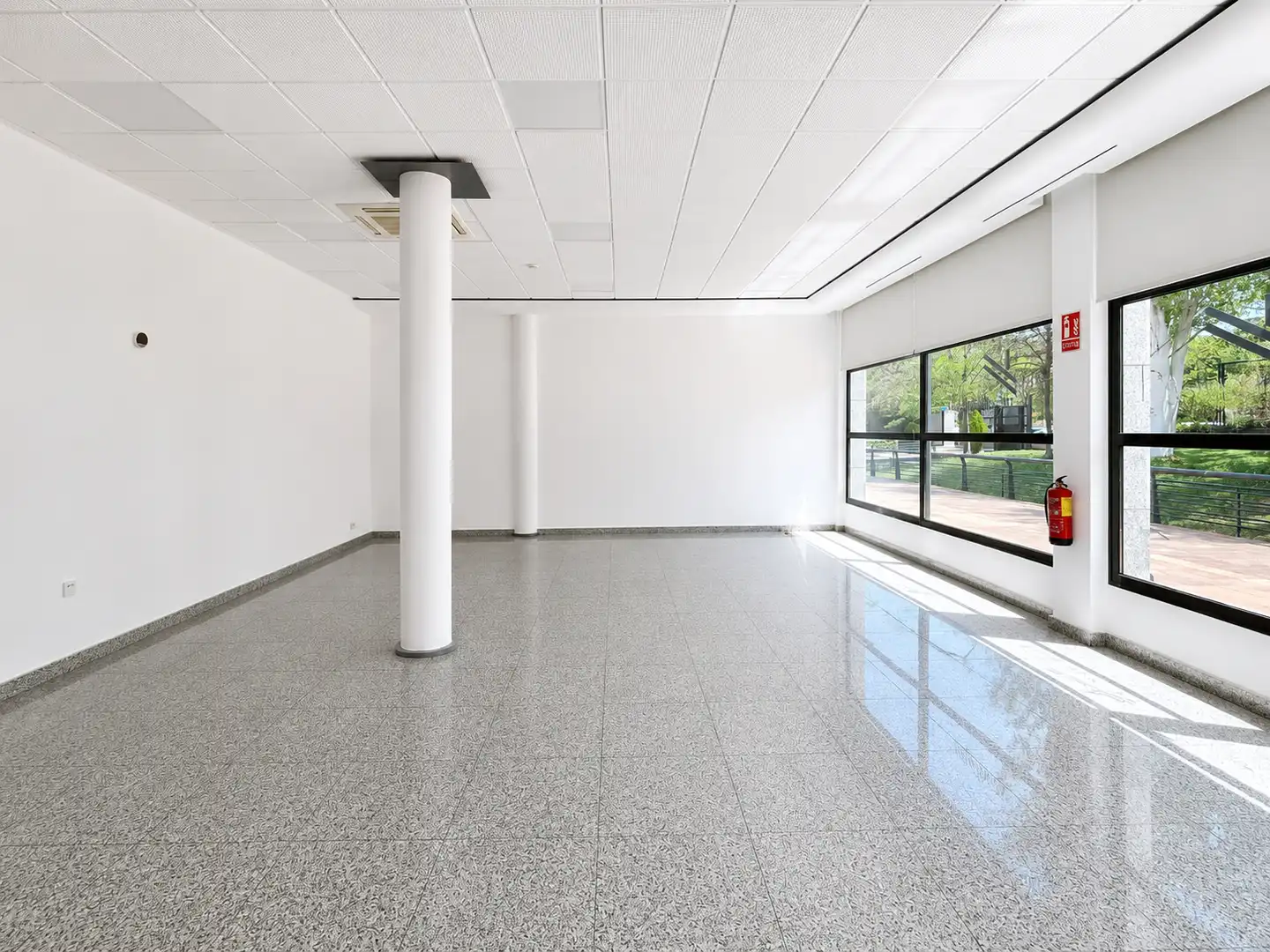 Office for rent in Las Rozas de Madrid  with Air Conditioner, Heating and Terrace