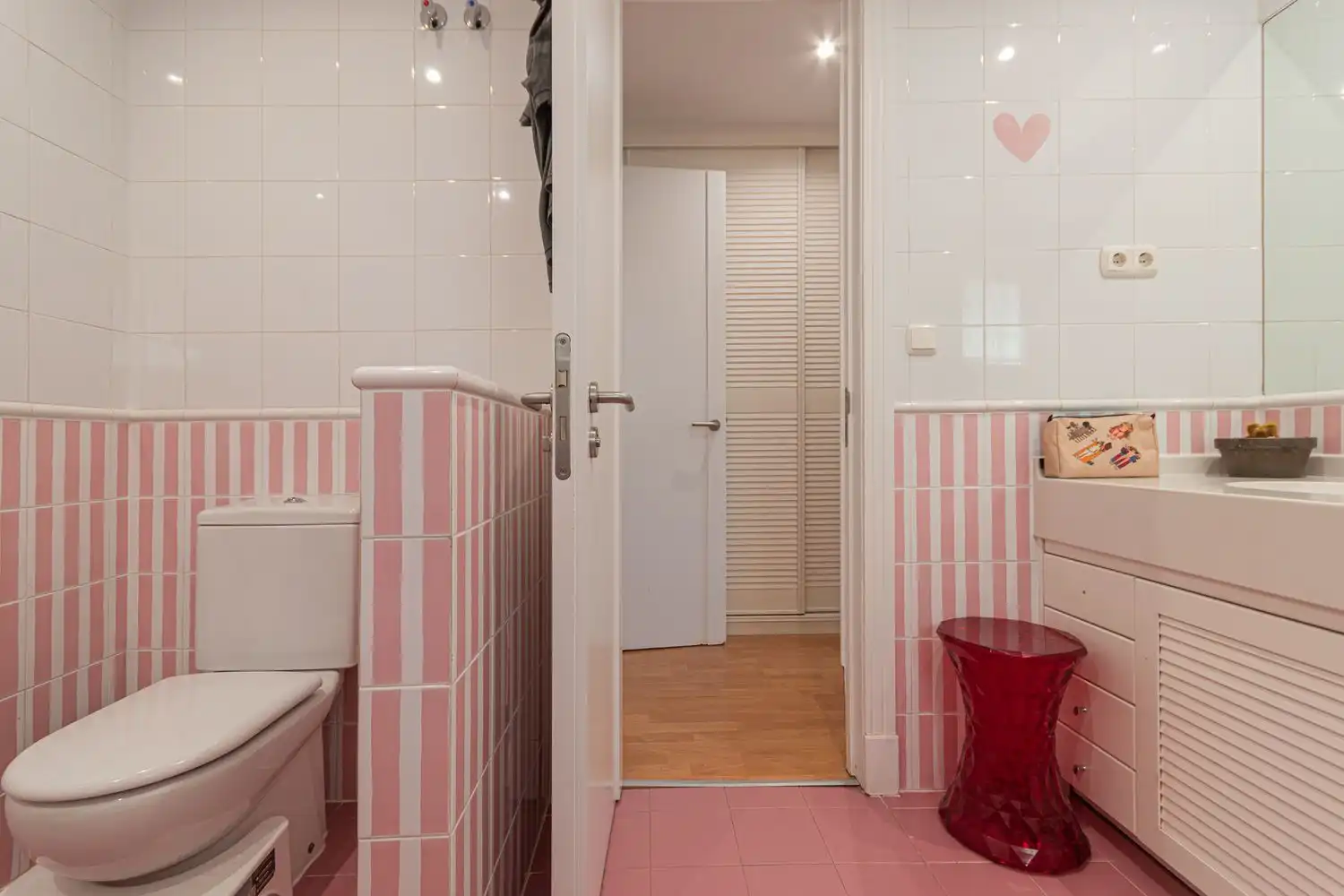 Bathroom of Houses for sale in Boadilla del Monte  with Air Conditioner, Heating and Storage room