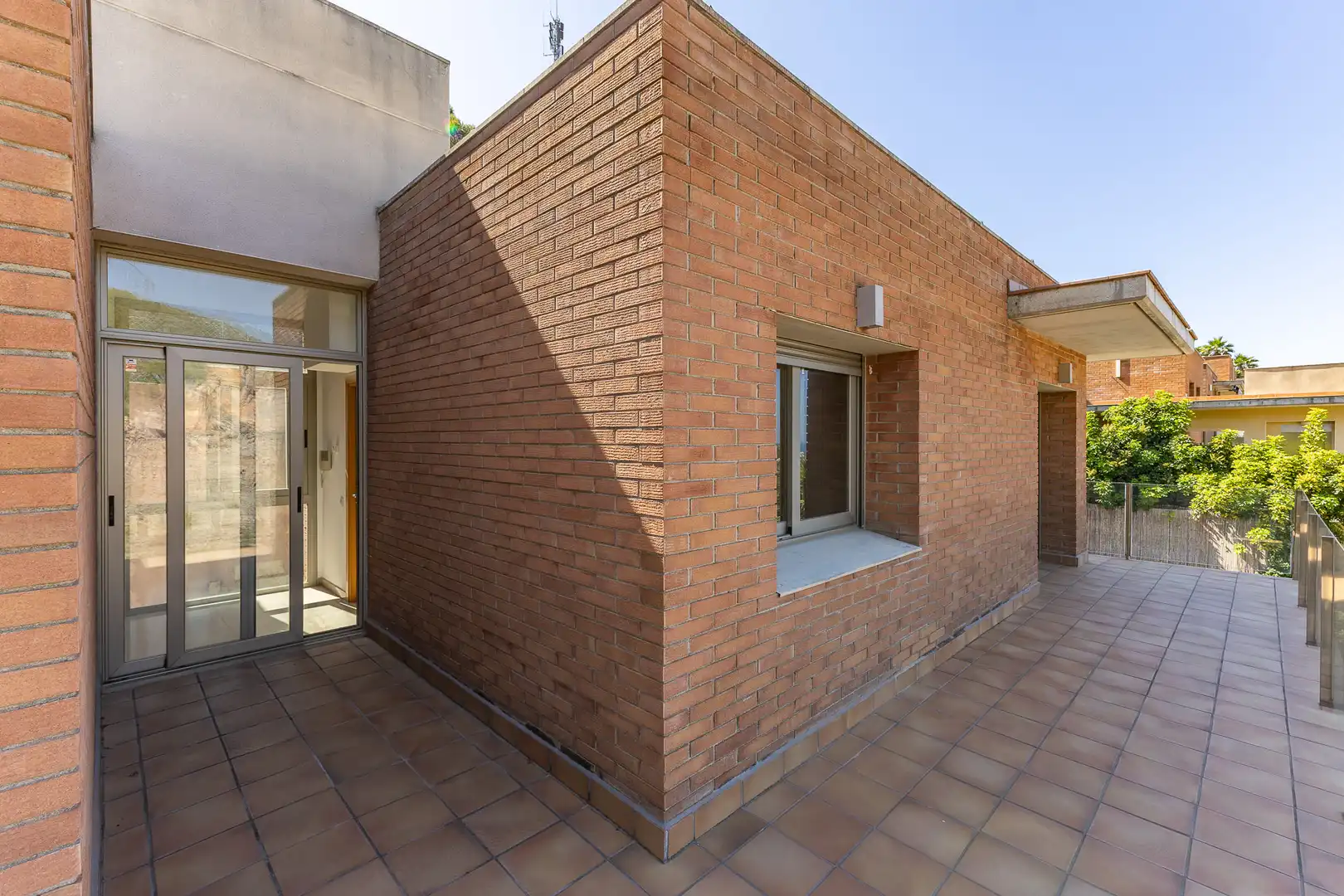 Vista exterior de Casa o xalet en venda en Sitges amb Aire condicionat, Calefacció i Terrassa
