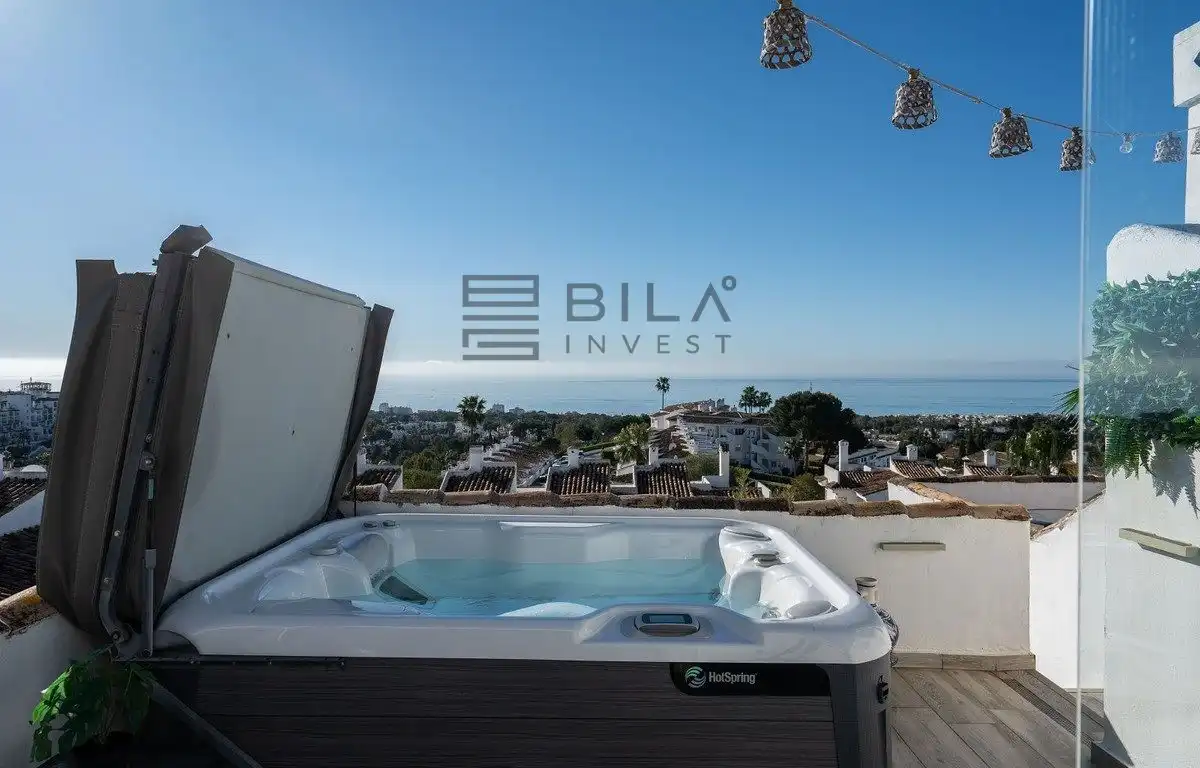 Adosado con piscina en venta en La Cornisa, imagen 2