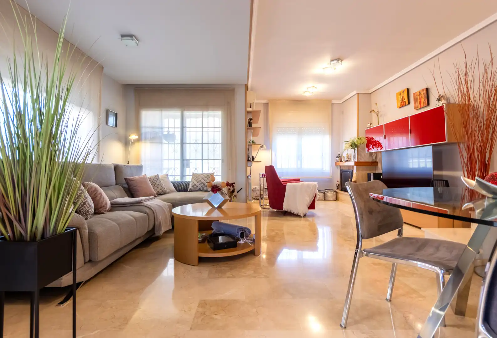 Sala d'estar de Casa adosada en venda en Cambrils amb Aire condicionat, Calefacció i Jardí privat