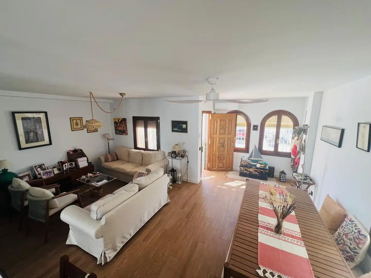 Living room of Detached homes for sale in Torremolinos  with Air Conditioner and Private garden