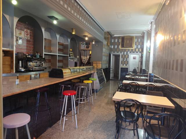 Local comercial en Alquiler en La Avanzada - La Cueva