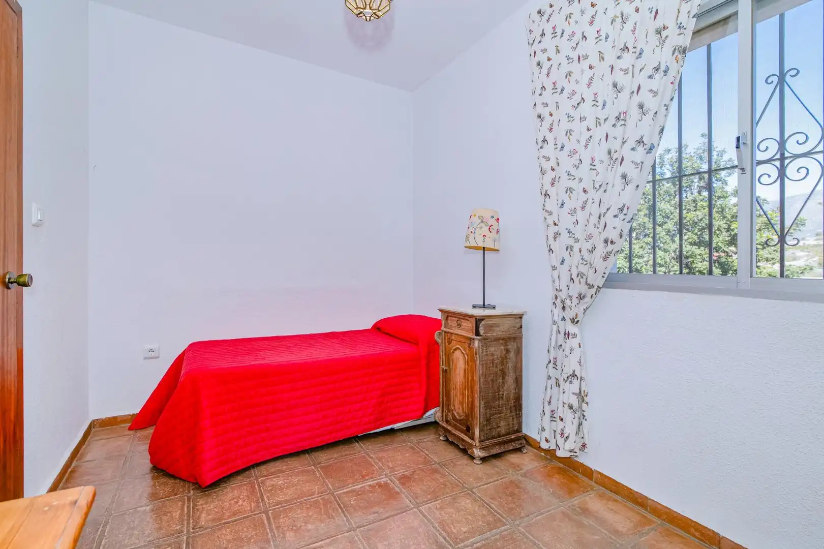 Habitación de Casa o chalet en venta en Motril con Jardín privado, Terraza y Piscina